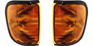 Winnebago Minnie Winnie Amber Corner Turn Signal Lamps Unit Pair (Left & Right)
