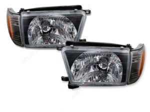 Fleetwood Bounder (Diesel) Black Headlights & Corner Turn Signal Lights 4 Piece Set (Left & Right)