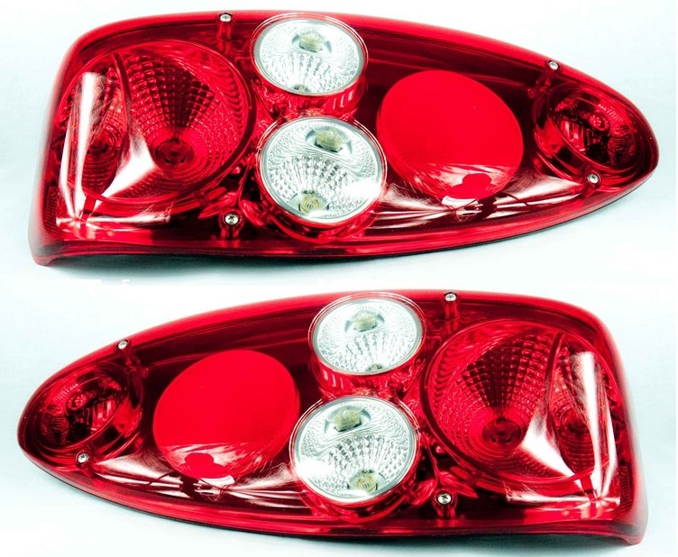 Fleetwood Pace Arrow Taillight Assemblies Pair (Left & Right)